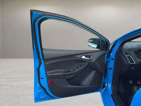 Used 2017 Ford Focus RS image 9