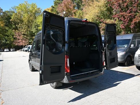 Used 2025 Mercedes-Benz Sprinter 2500 image 26