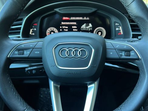 Used 2023 Audi Q7 3.0T Premium Plus w/ Premium Plus Package AWD/4WD image 25