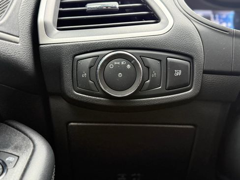 Used 2022 Ford Edge SEL image 18