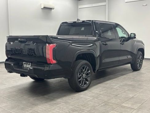 Used 2024 Toyota Tundra Platinum AWD/4WD image 2