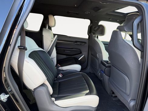 Used 2024 Kia EV9 GT-Line image 18