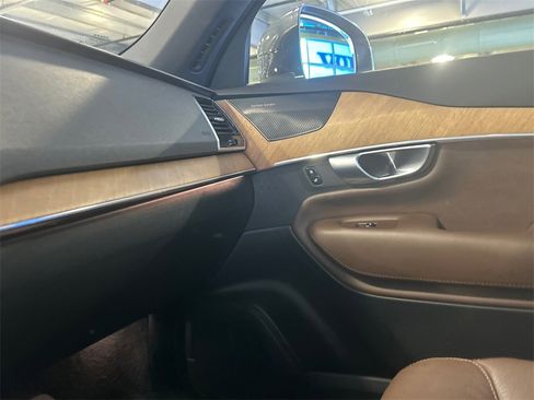 Certified 2023 Volvo XC90 B6 Plus w/ Protection Package Premier image 20