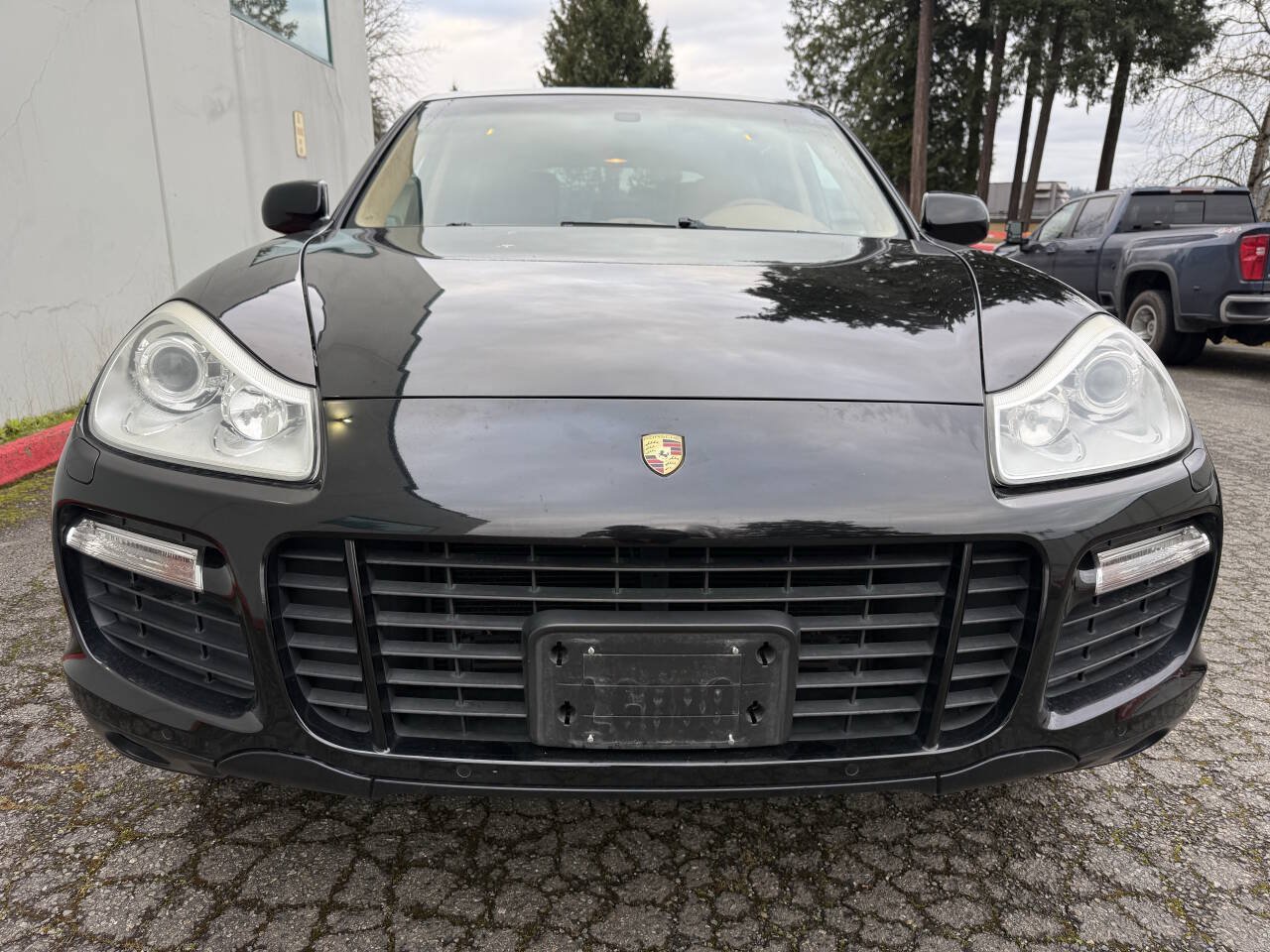 Used 2009 Porsche Cayenne GTS AWD/4WD image 2