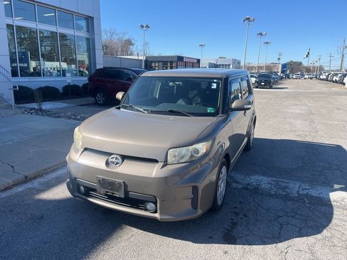 Used 2012 Scion xB image 7