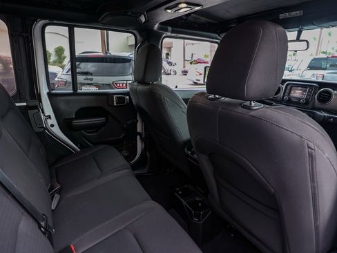 Used 2021 Jeep Wrangler Unlimited Sport image 15