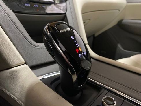 Used 2025 Cadillac XT6 Premium Luxury w/ Technology Package FWD image 62