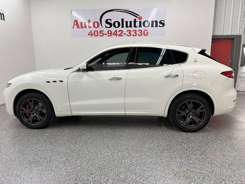 Used 2019 Maserati Levante S image 4
