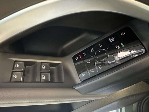 Used 2025 Audi Q5 Premium Plus w/ Premium Plus AWD/4WD image 21