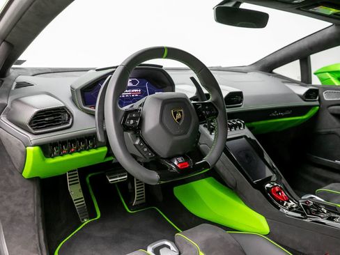 Used 2024 Lamborghini Huracan Tecnica RWD image 2