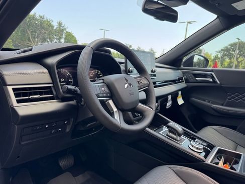 New 2025 Mitsubishi Outlander SEL Black Edition image 27