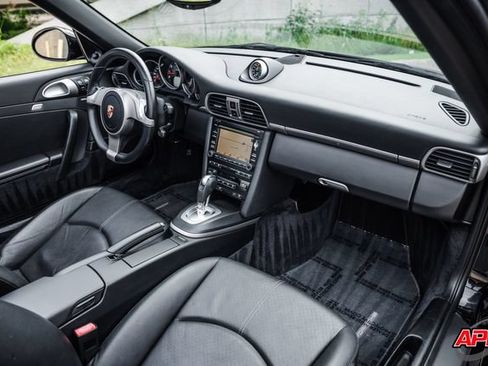 Used 2010 Porsche 911 Carrera RWD image 17