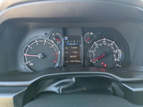Used 2021 Toyota 4Runner SR5 AWD/4WD image 17