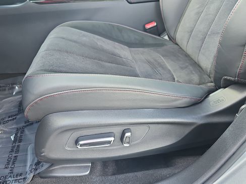 Certified 2025 Acura ADX A-Spec image 26