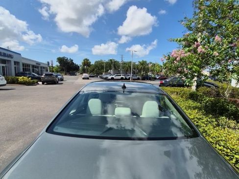 Used 2019 Volkswagen Jetta SEL Premium FWD image 4