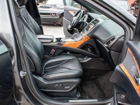 Used 2018 Lincoln MKX Reserve image 18