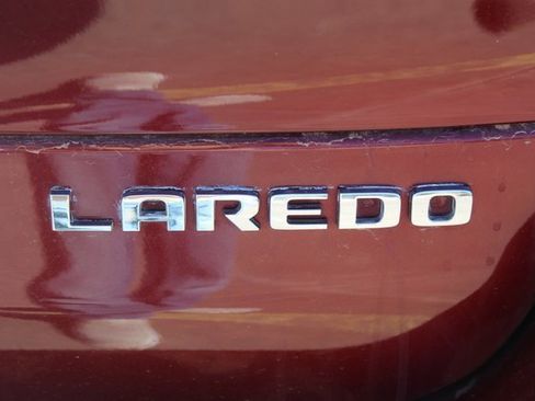 Used 2023 Jeep Grand Cherokee L Laredo image 23