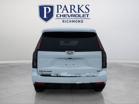 Used 2023 Cadillac Escalade ESV Sport w/ Touring Package image 6