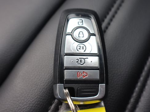 Used 2024 Ford Edge SEL w/ Convenience Package AWD/4WD image 31