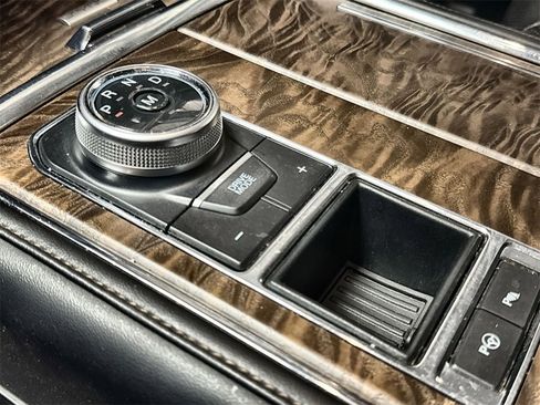 Used 2018 Ford Expedition Platinum image 23