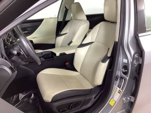 Used 2022 Lexus ES 300h w/ Premium Package FWD image 30
