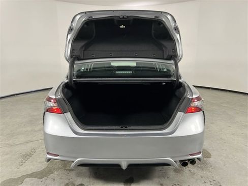 Used 2022 Toyota Camry SE image 26
