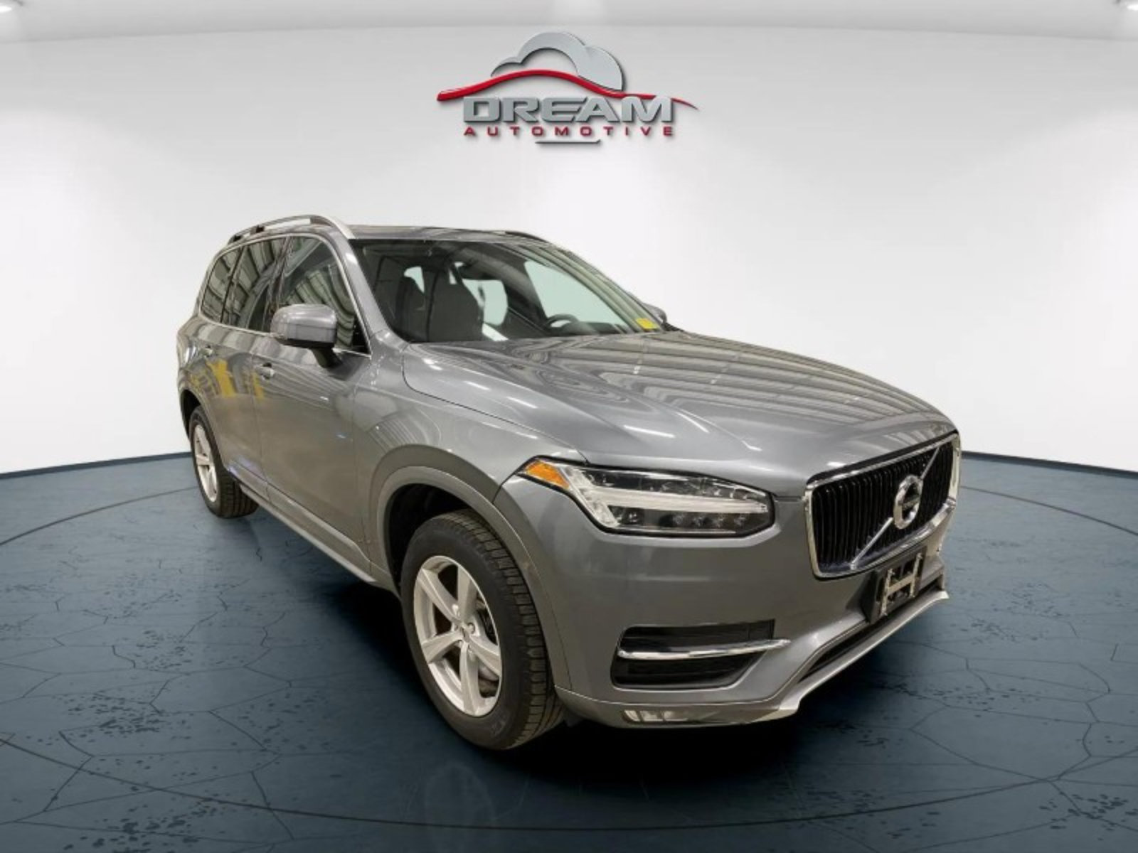 Used 2018 Volvo XC90 T5 Momentum w/ Protection Package Plus AWD/4WD image 1