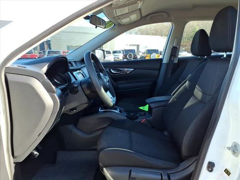 Certified 2018 Nissan Rogue S image 13