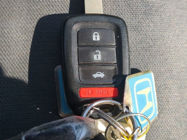 Used 2015 Honda CR-V LX image 24