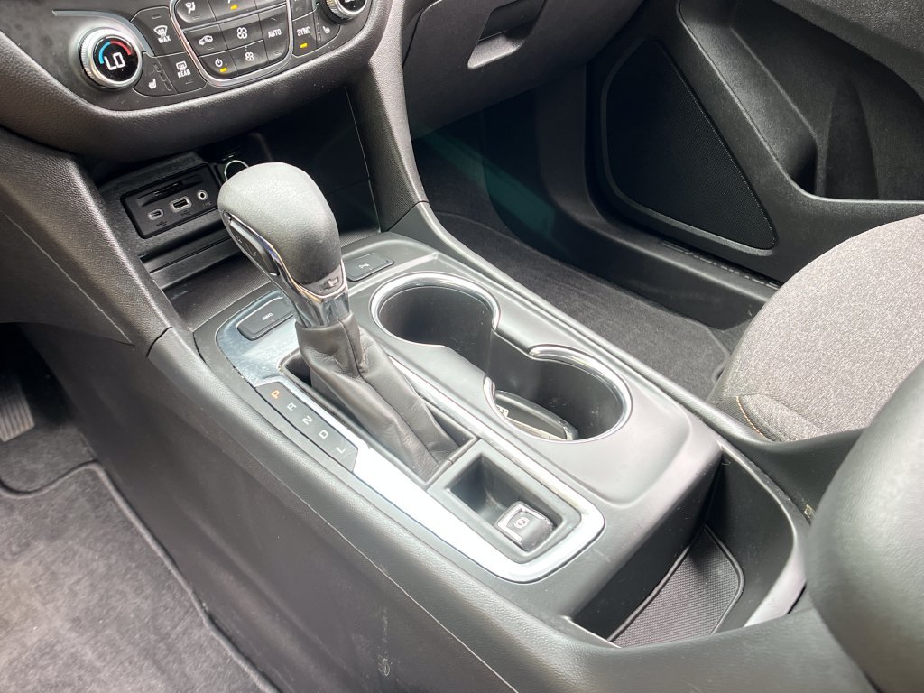 Used 2024 Chevrolet Equinox LT AWD/4WD image 19