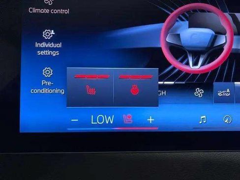 Used 2024 BMW iX xDrive50 w/ Convenience Package AWD/4WD image 92