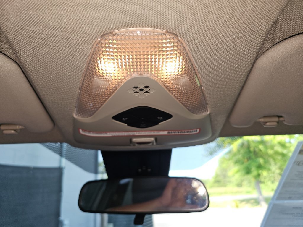 Used 2021 Toyota C-HR LE FWD image 29