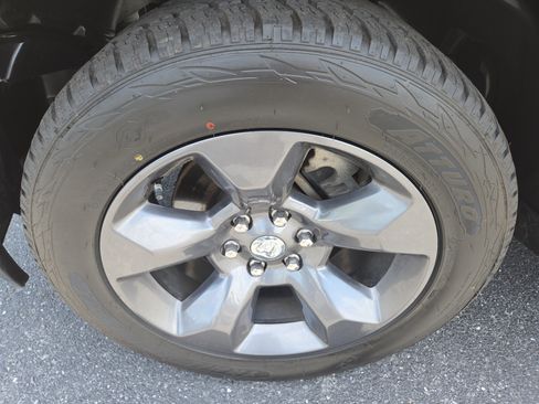 Certified 2023 RAM 1500 Big Horn AWD/4WD image 12