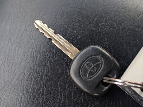 Used 2012 Toyota Tacoma PreRunner image 30