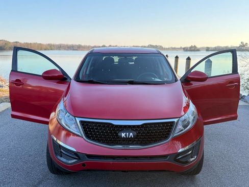 Used 2014 Kia Sportage LX image 3