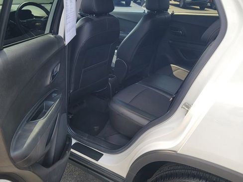 Used 2018 Chevrolet Trax LT w/ Redline Edition FWD image 25