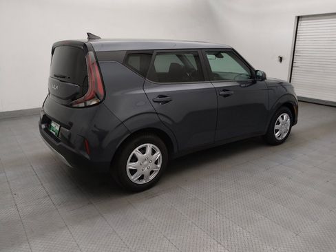 Used 2023 Kia Soul LX FWD image 10
