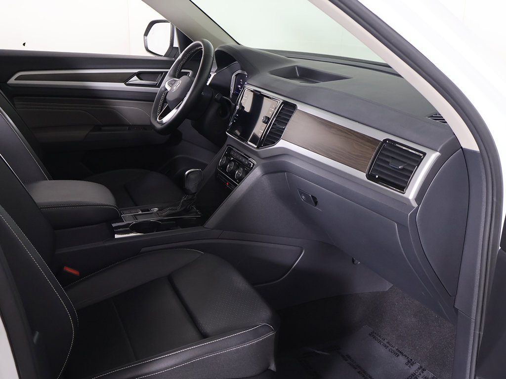 Used 2023 Volkswagen Atlas SE w/ Black Wheel Package FWD image 24