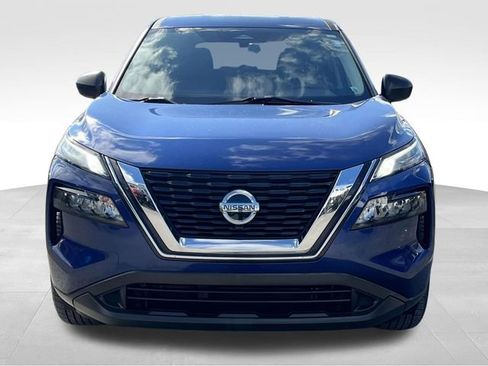 Used 2021 Nissan Rogue S image 2