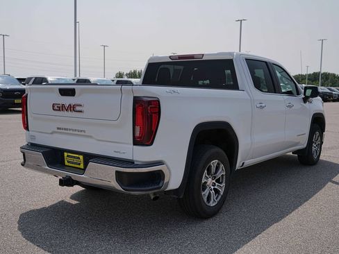 Used 2025 GMC Sierra 1500 SLT AWD/4WD image 6