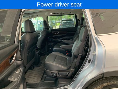 Used 2025 Subaru Ascent Touring AWD/4WD image 14