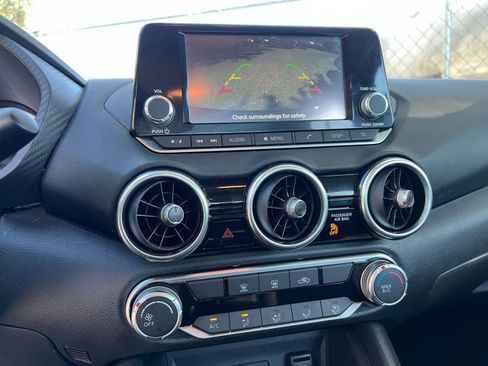 Used 2025 Nissan Sentra S image 17