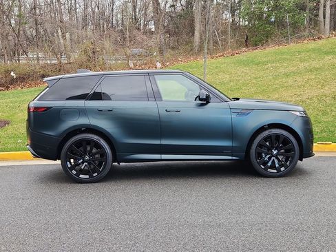 New 2025 Land Rover Range Rover Sport Autobiography image 11