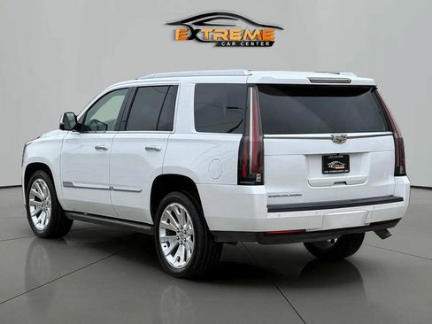 Used 2016 Cadillac Escalade Premium AWD/4WD image 4