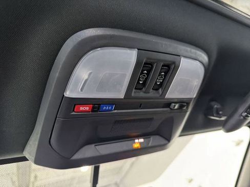 Used 2018 Subaru Impreza 2.0i Sport AWD/4WD image 29