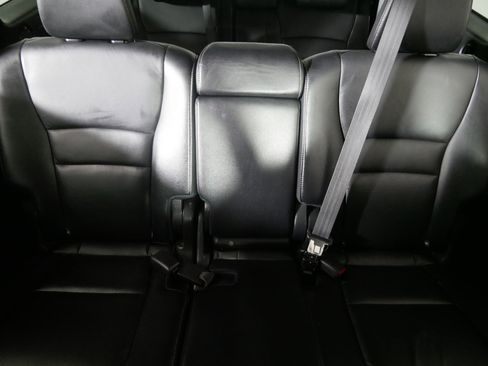 Used 2019 Honda Pilot Touring image 13