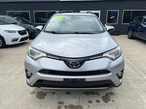 Used 2017 Toyota RAV4 XLE w/ Plus Extra Value Package AWD/4WD image 2