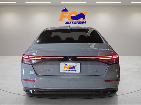 Used 2024 Honda Accord Touring image 3