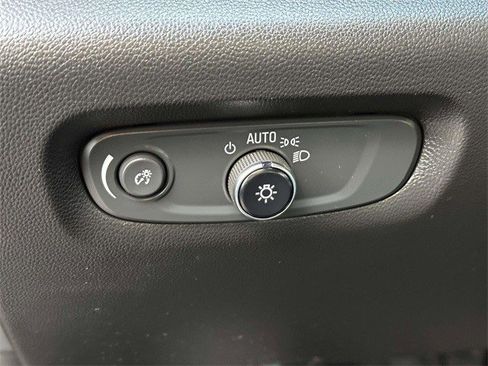 Certified 2023 Chevrolet Traverse LT image 27