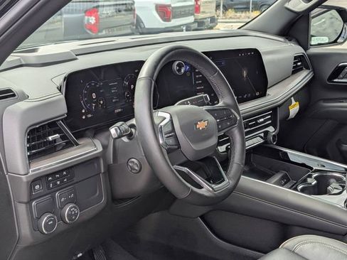 Used 2025 Chevrolet Tahoe Premier image 7